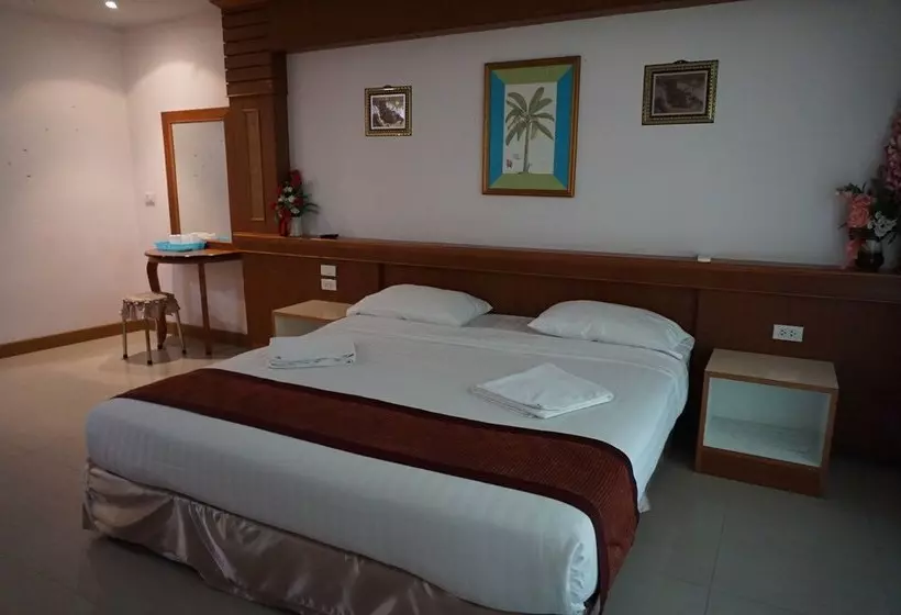 هتل Thanawan Mansion