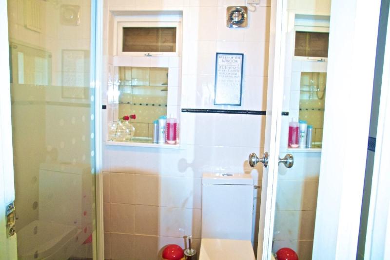 Majatalo A & L Lodgings