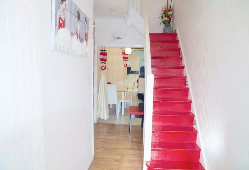 ペンション A & L Lodgings