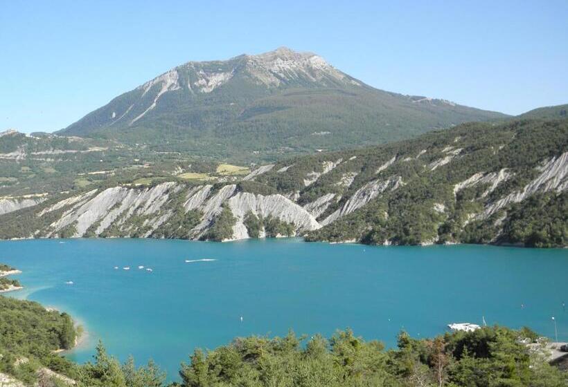 بنسيون Gîte Auberge Les Terres Blanches De Méolans