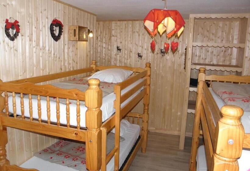 بنسيون Gîte Auberge Les Terres Blanches De Méolans