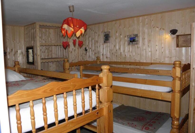 بنسيون Gîte Auberge Les Terres Blanches De Méolans