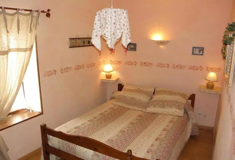 Majatalo Gîte Auberge Les Terres Blanches De Méolans