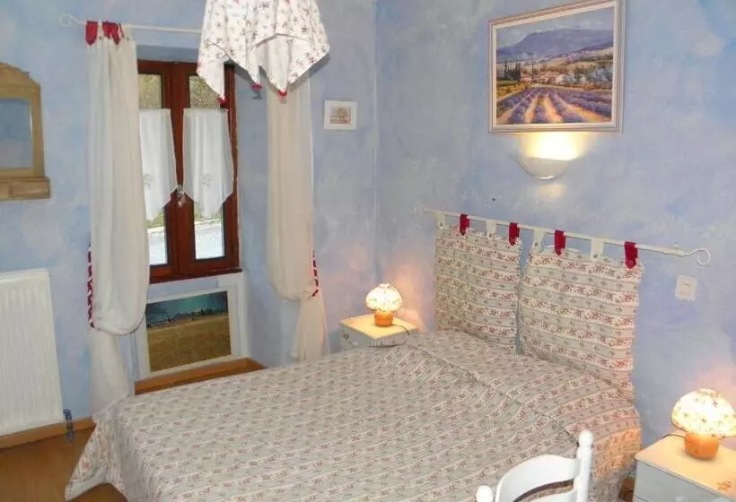 Majatalo Gîte Auberge Les Terres Blanches De Méolans