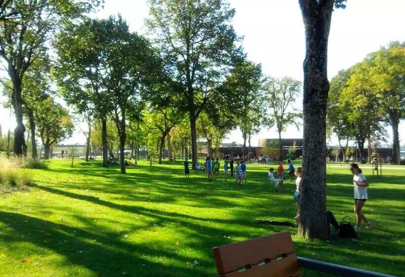 ペンション Les Chambres Hautes D'anastasia