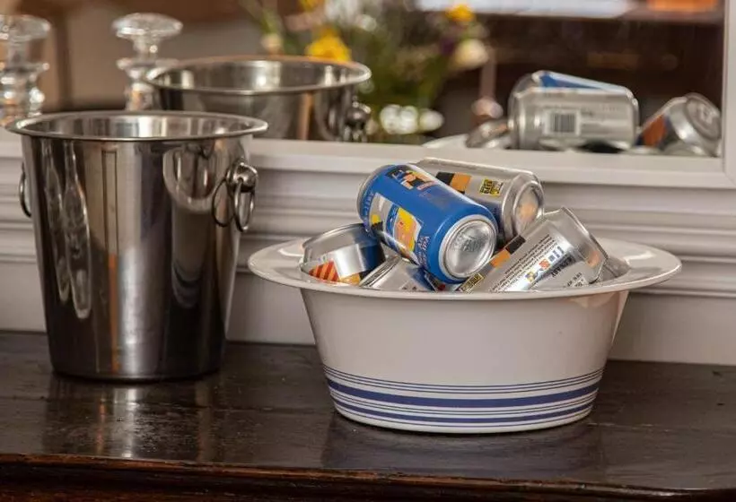 Majatalo Roskhill House