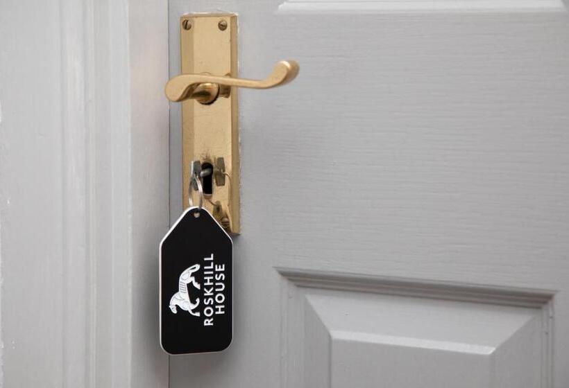 ペンション Roskhill House