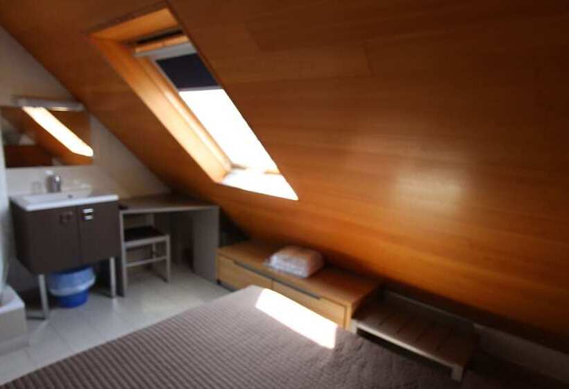 Residence Hoteliere Sarah Bernard