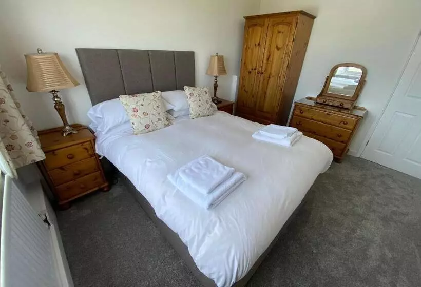 Beau Vallon Holiday Apartments