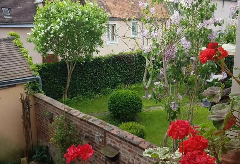 تختخواب و صبحانه Chambre D Hôtes   Les Convivhotes