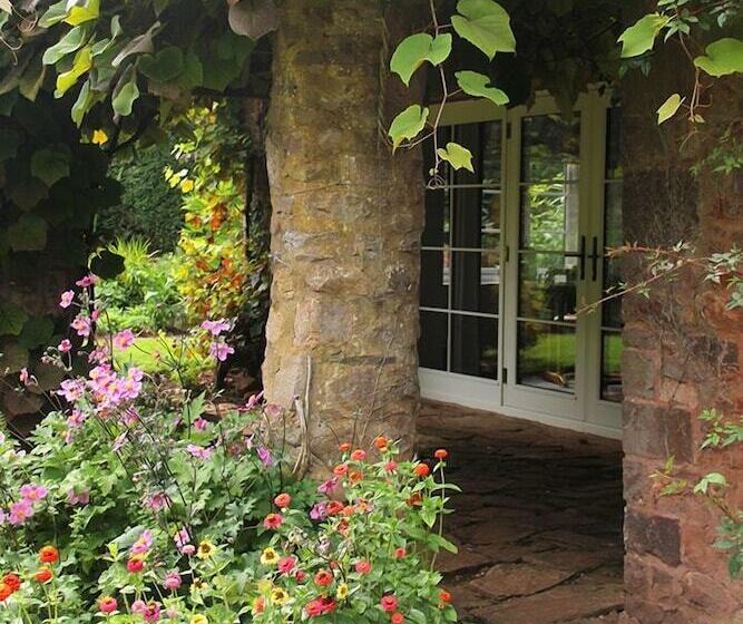 צימר Middle Burrow