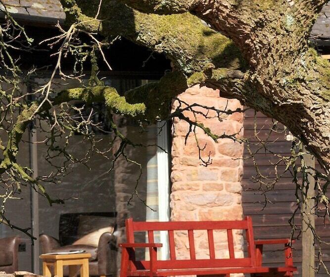 צימר Middle Burrow