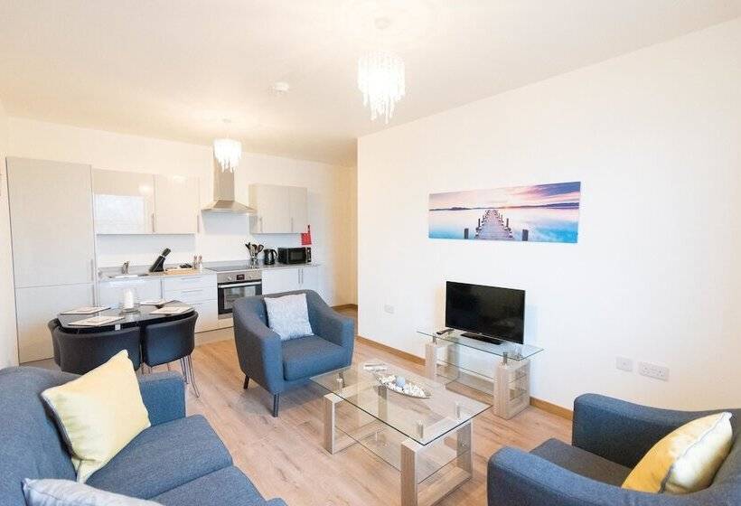 Hamilton Grace The Quadrant