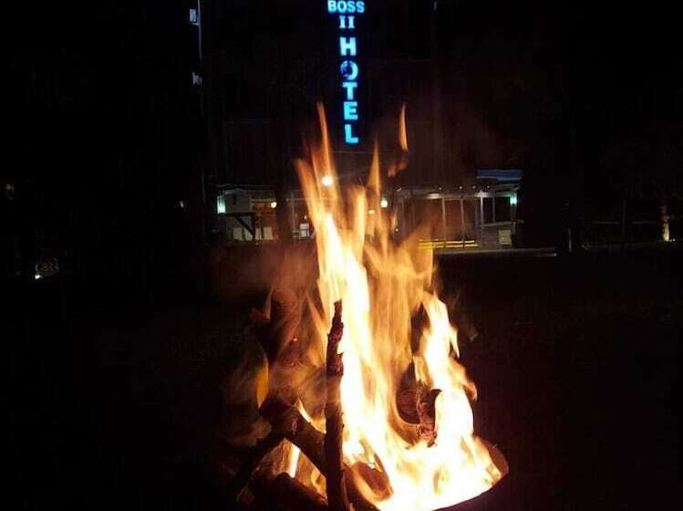 فندق Boss Ii