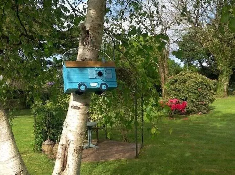 Hotelli La Clé Des Roulottes