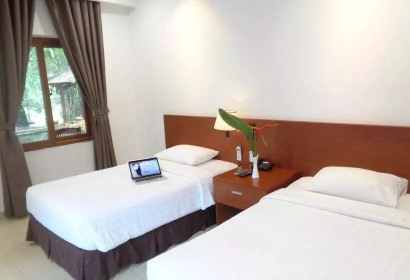 هتل Mango Garden Resort
