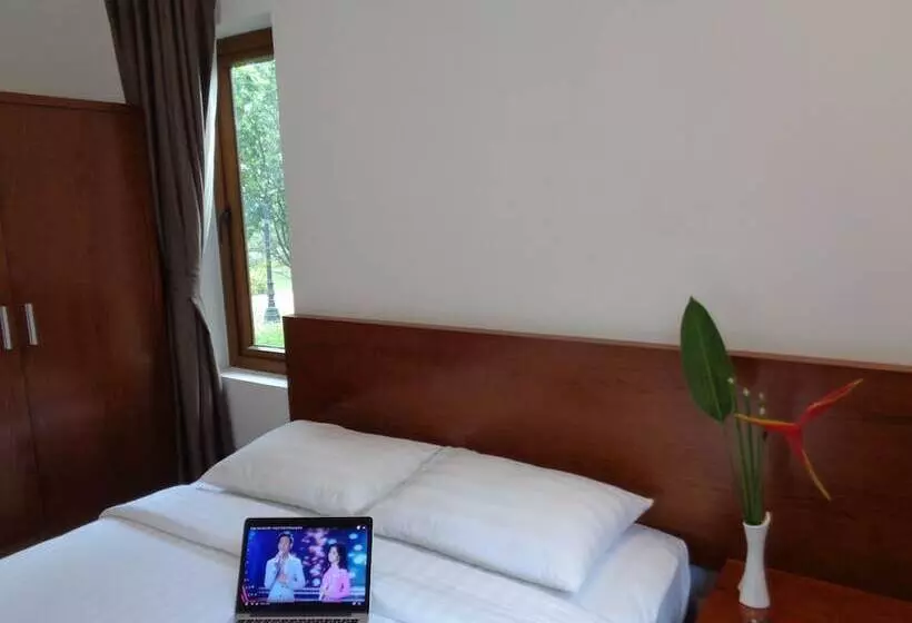 هتل Mango Garden Resort