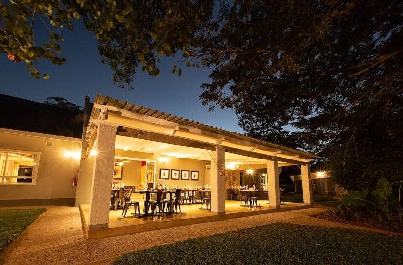 هتل Phezulu Guest Lodge