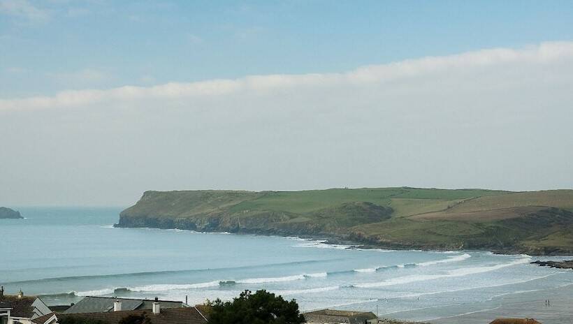 Oystercatcher Apartments