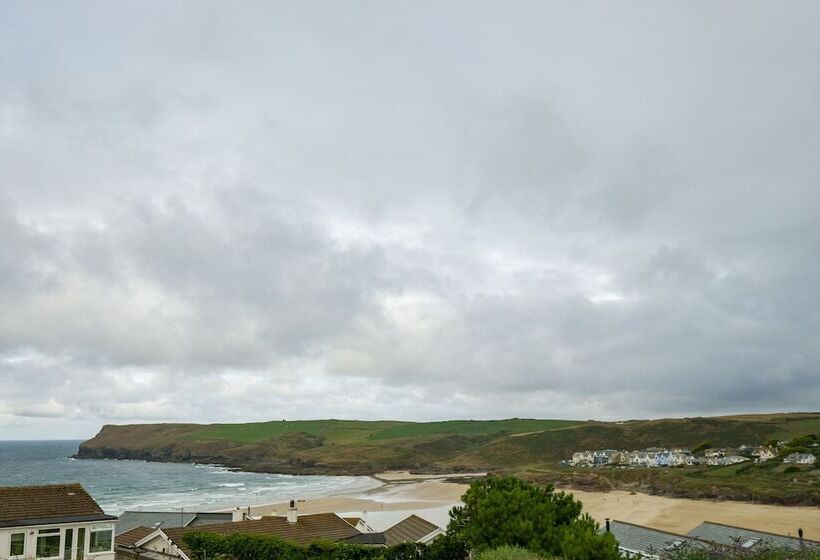 Oystercatcher Apartments