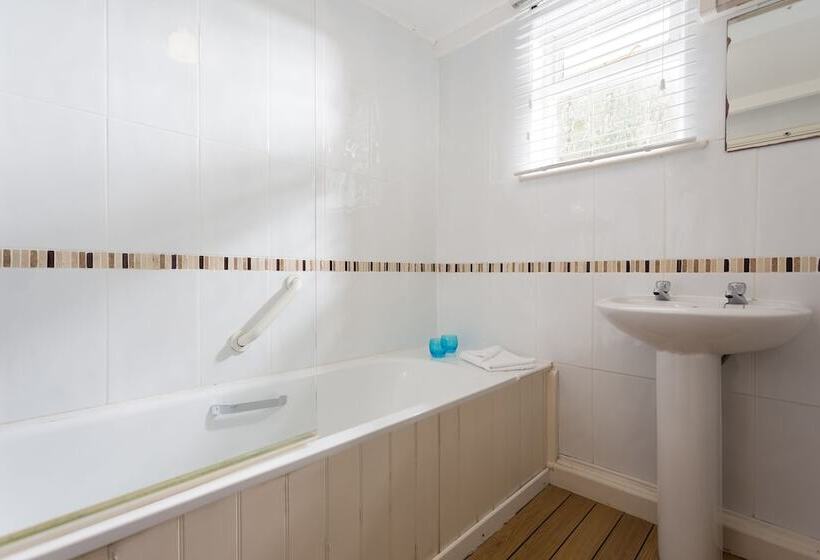 Oystercatcher Apartments