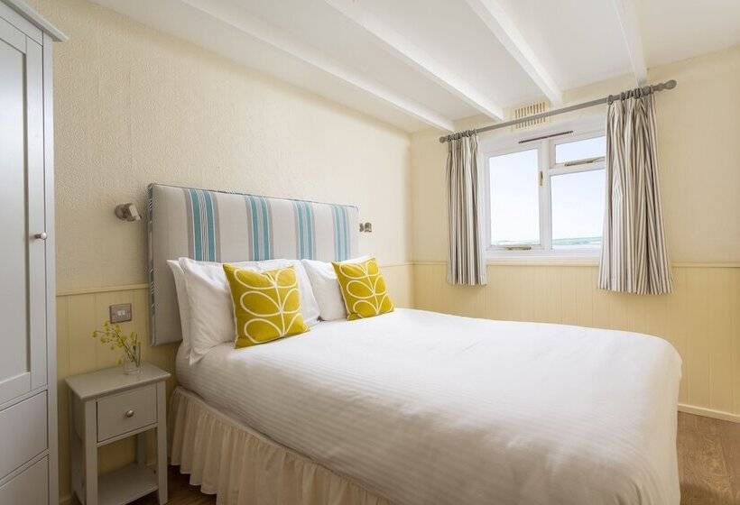 Oystercatcher Apartments