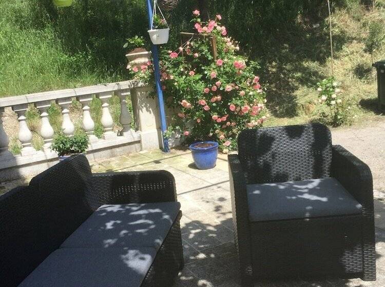 פנסיון Bastide De Valvérane