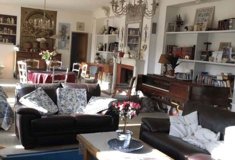 פנסיון Bastide De Valvérane