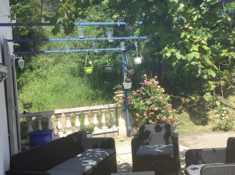 פנסיון Bastide De Valvérane