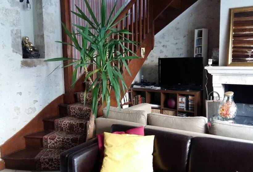 بنسيون Felicidade Hostel