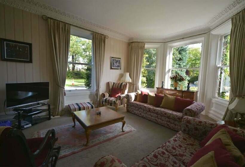 Пансион Glenmore Manor Guesthouse