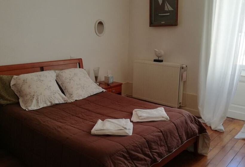 بنسيون Le Clos Des Oliviers