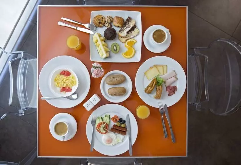 Central Hotel, Trademark Collection By Wyndham