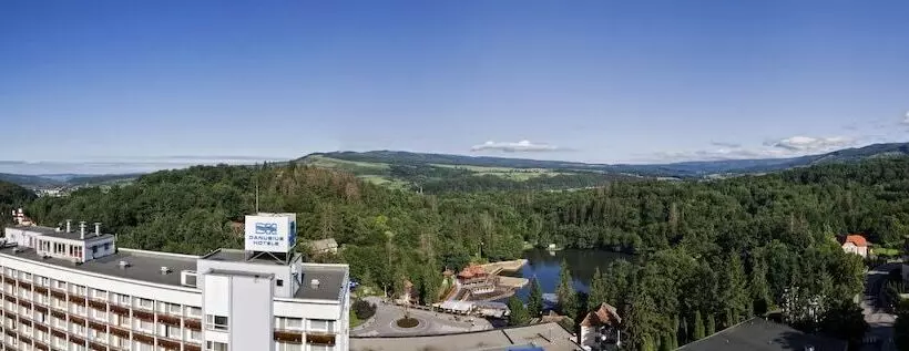 בית מלון כפרי Ensana Bradet