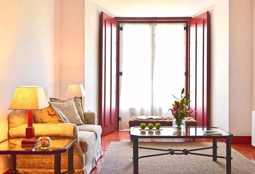 Отель Pousada Convento De Beja