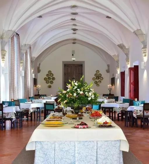 Отель Pousada Convento De Beja