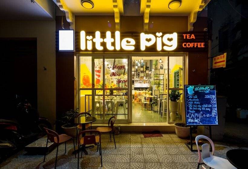 Little Pig Home Hostel