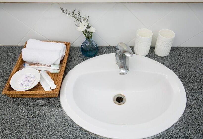 Little Pig Home Hostel