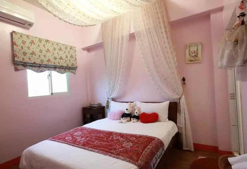 تختخواب و صبحانه Beauty Home Homestay