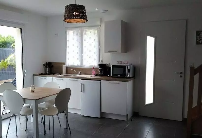 Aamiaismajoitus (B&B) Suite Familiale De Louane