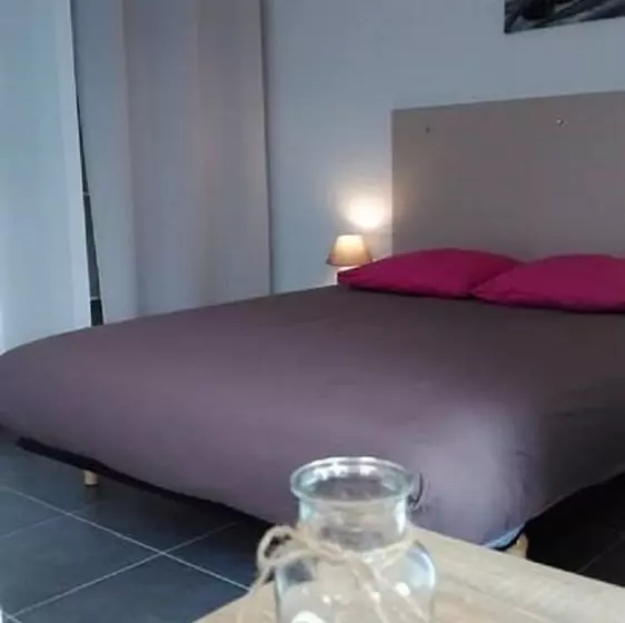 Aamiaismajoitus (B&B) Suite Familiale De Louane