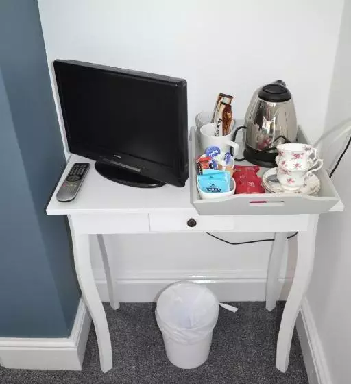 Hostelli The Nags Head   Room Only Accommodation