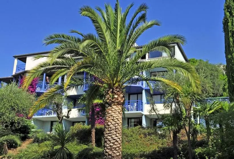 Hotelli Aec Village Vacances   Les Cèdres