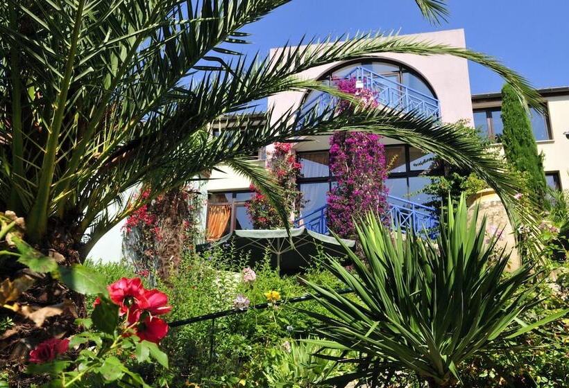 בית מלון כפרי Aec Village Vacances   Les Cèdres