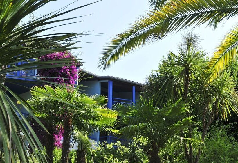 בית מלון כפרי Aec Village Vacances   Les Cèdres