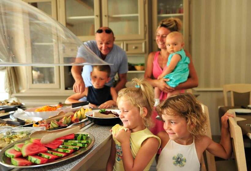 בית מלון כפרי Aec Village Vacances   Les Cèdres