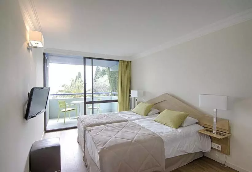 Hotelli Aec Village Vacances   Les Cèdres