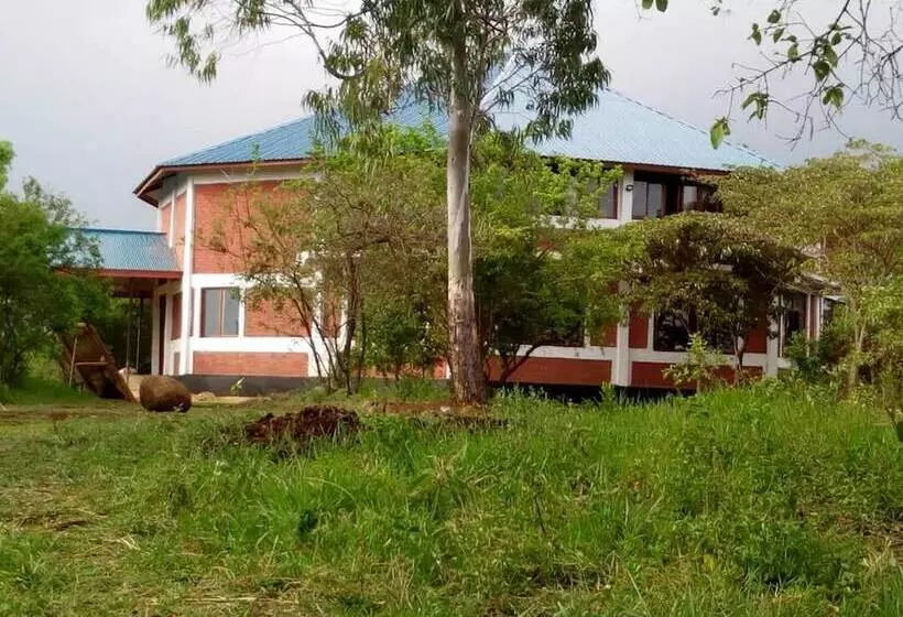 هتل Ancestors Lodge