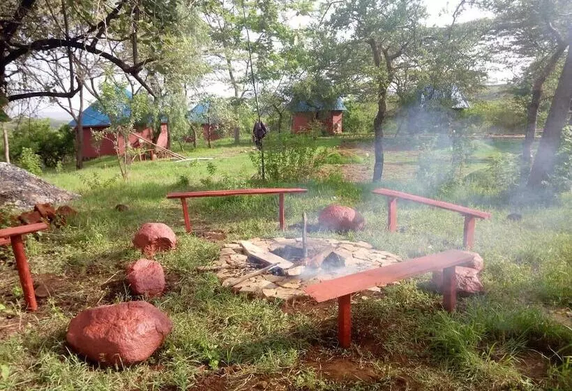 هتل Ancestors Lodge