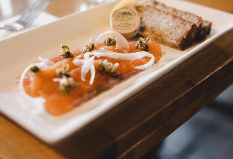 فندق Bridport Arms